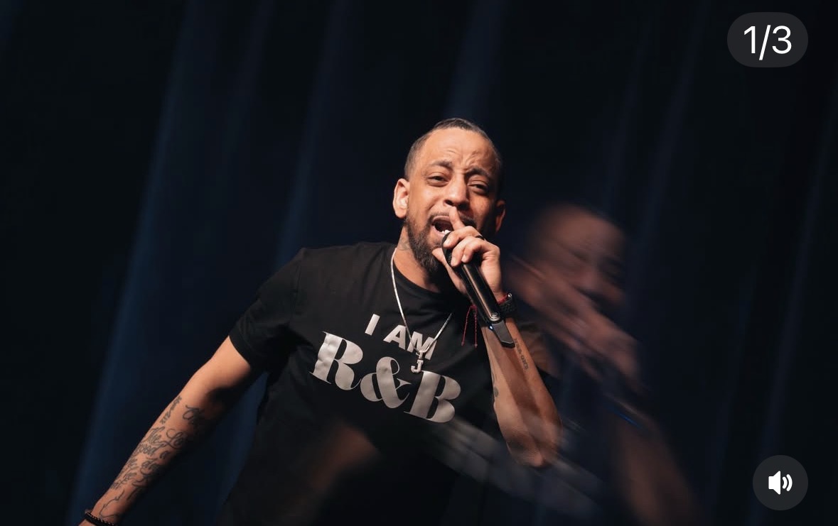 J. Holiday performing live in I AM R&B